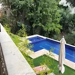Spacieuse Avec Piscine A Villa *