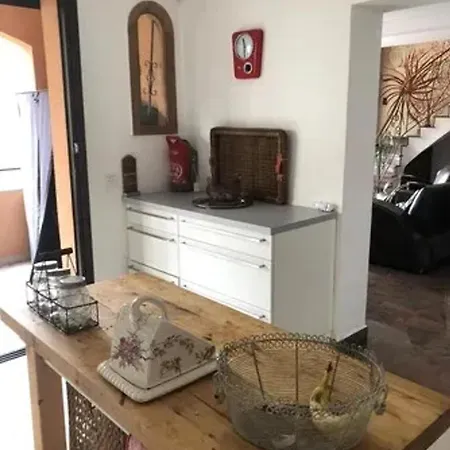 Spacieuse Avec Piscine A Vila *
