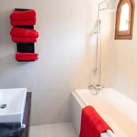 Vila Spacieuse Avec Piscine A Le Rayol-Canadel-sur-Mer