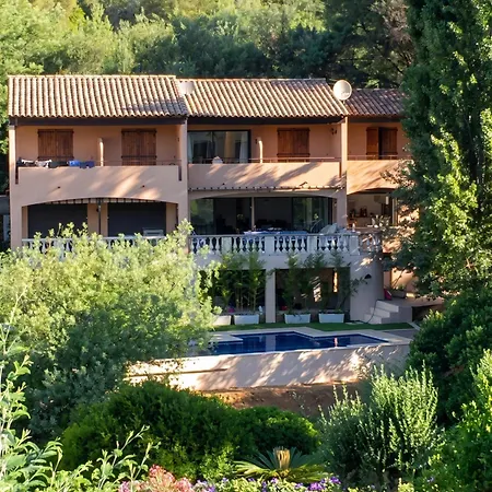 Vila Spacieuse Avec Piscine A Le Rayol-Canadel-sur-Mer